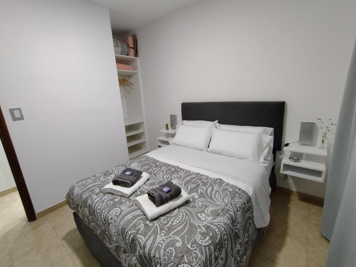Aparts Temporarios Urquiza บัวโนสไอเรส ภายนอก รูปภาพ
