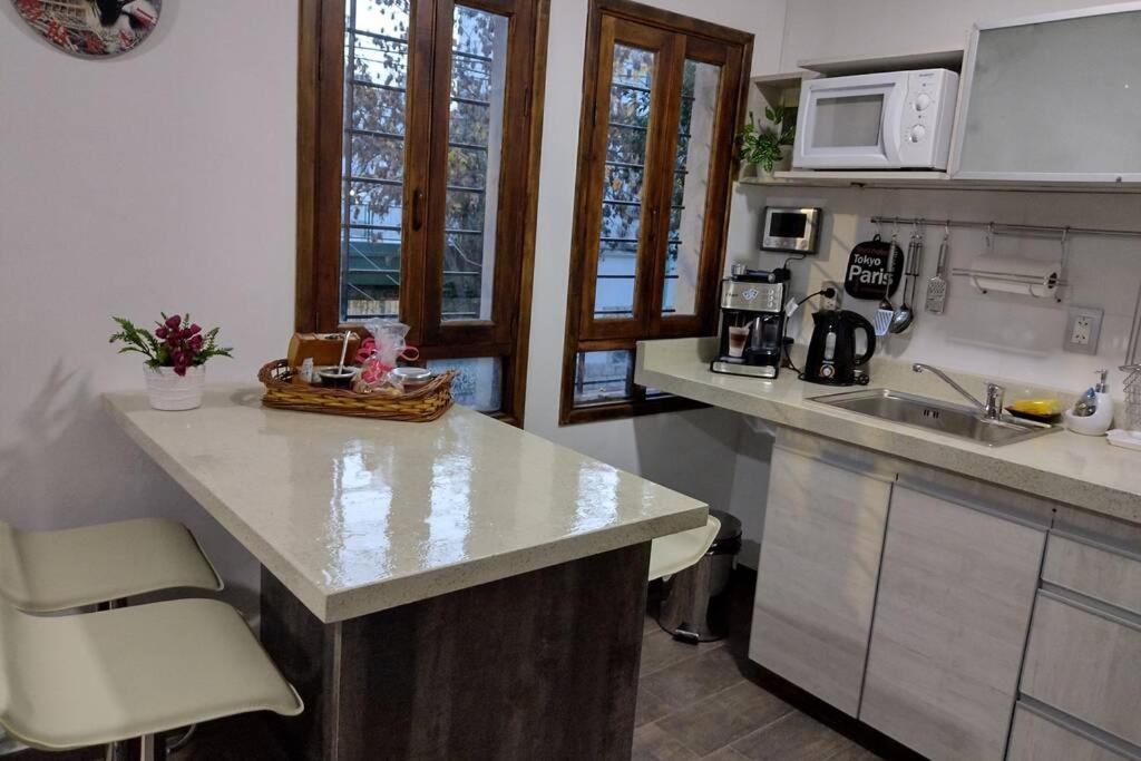 Aparts Temporarios Urquiza บัวโนสไอเรส ภายนอก รูปภาพ