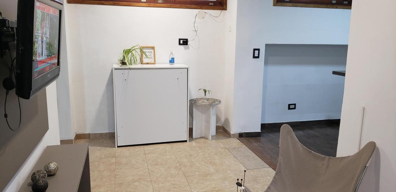 Aparts Temporarios Urquiza บัวโนสไอเรส ภายนอก รูปภาพ